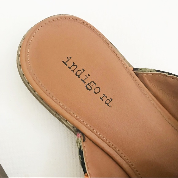 Indigo Rd. Embroidered Floral Mule Black Loafer - Picture 6 of 13